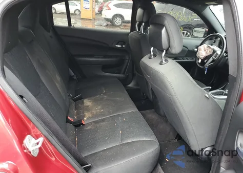 2011 Chrysler 200 Touring z USA, uszkodzony, nr VIN 1C3BC1FB1BN569013